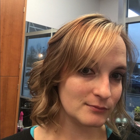 Meet your Posher, Mary - Picture 1 of 1